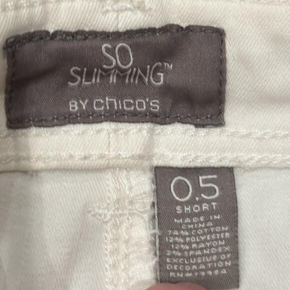 Chico's Women's So Slimming Girlfriend Jeans Cream Size 6 - Picture 9 of 12